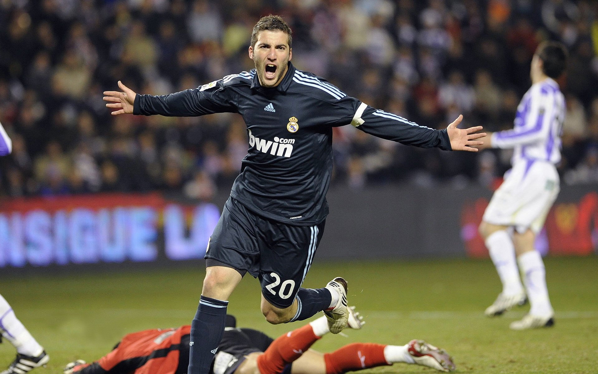 _面向未来的智慧运动场：科技改变运动体验_，智能化运动场