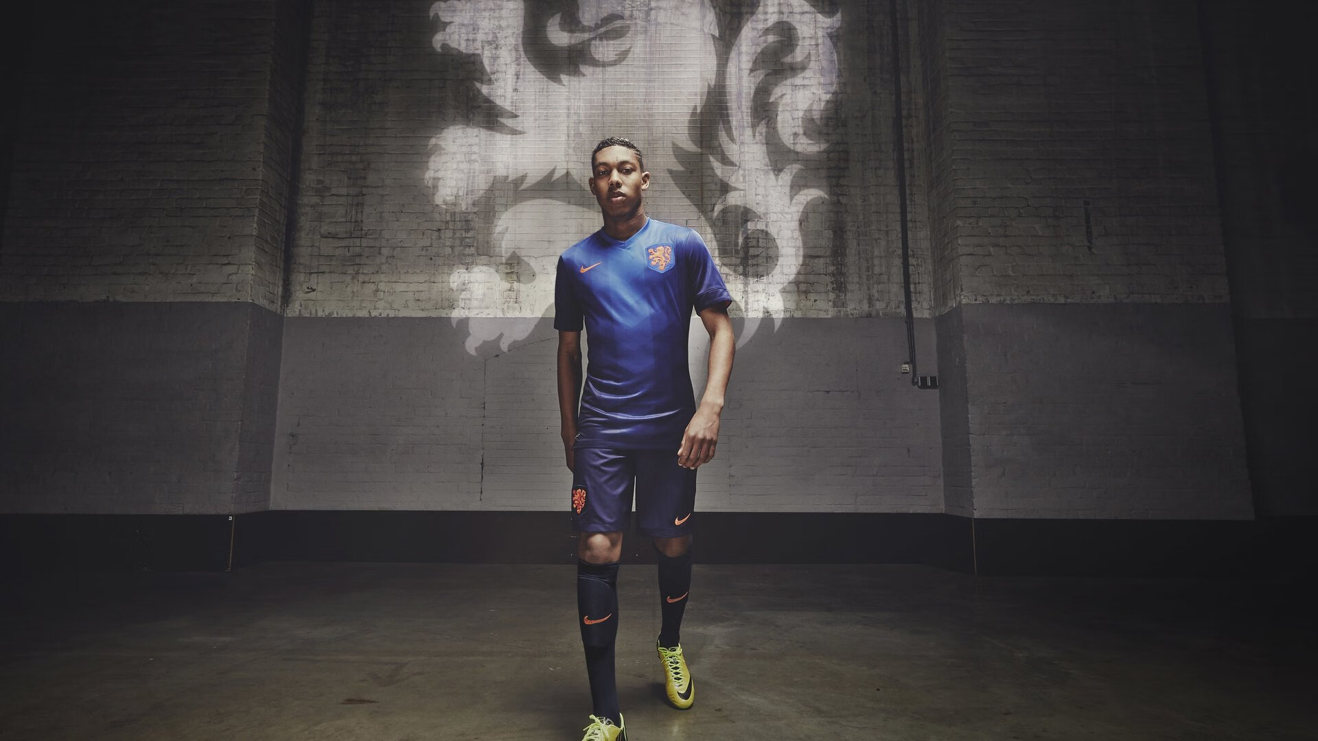 哥伦比亚骑手安德烈亚·瓦尔加斯在2024年巴黎奥运会盛装舞步比赛中取得第20名,表现出色。